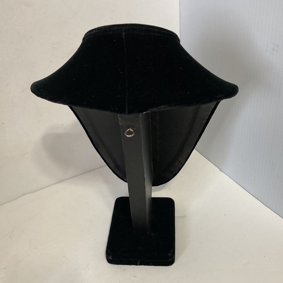 Black Velvet Velour Necklace Jewelry Bust Display 11 x 8 inches - Picture 8 of 10